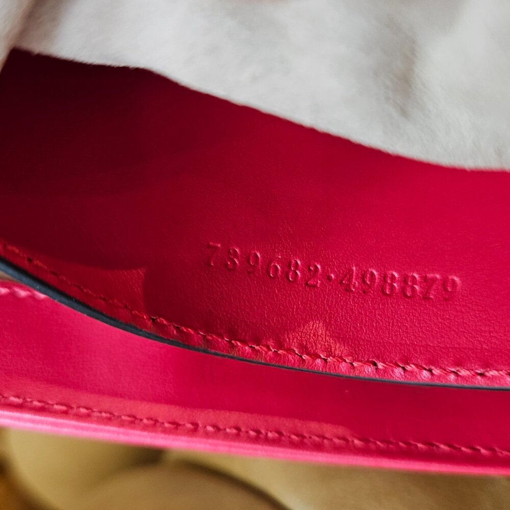 Gucci GG Marmont Mini Red Matelassé Leather Shoulder Bag with Chain Strap New - Picture 14 of 16